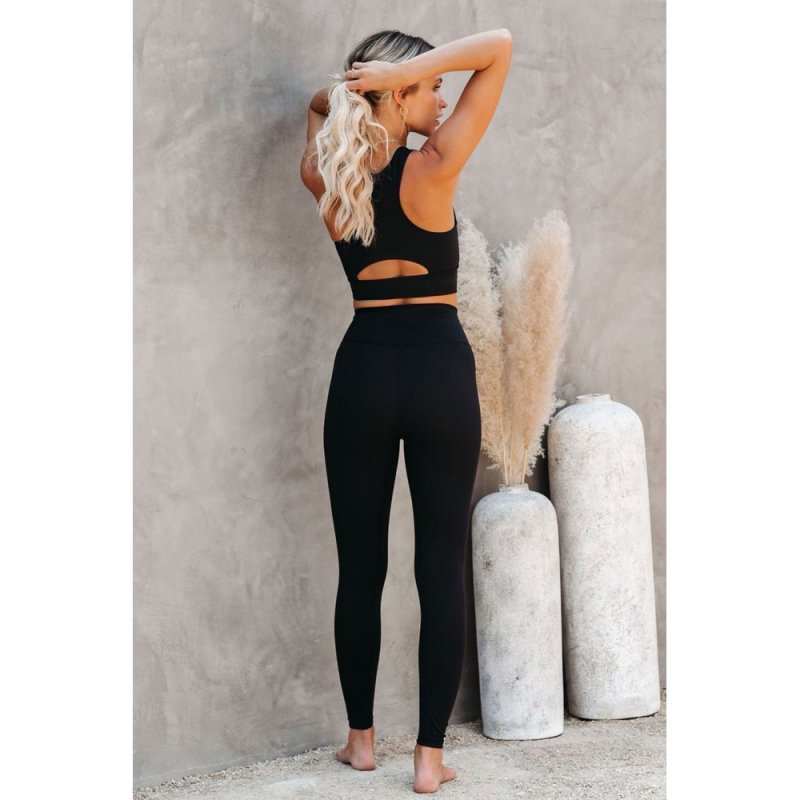 Black Crop Yoga Bra and High Waist Leggings Sports Wear